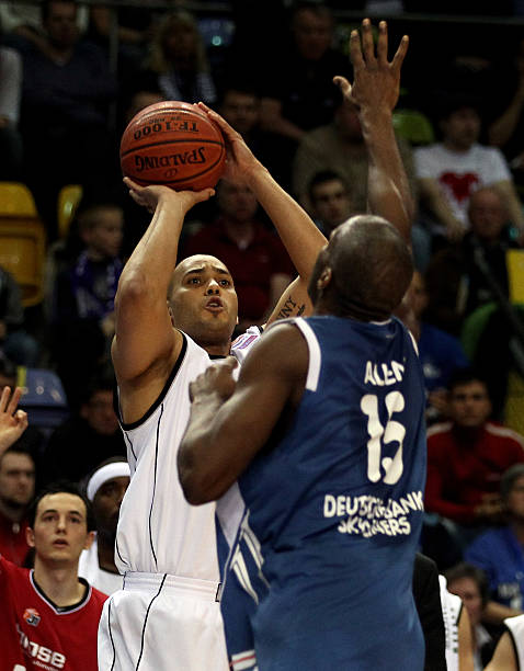 揭秘联盟R 揭秘联盟R